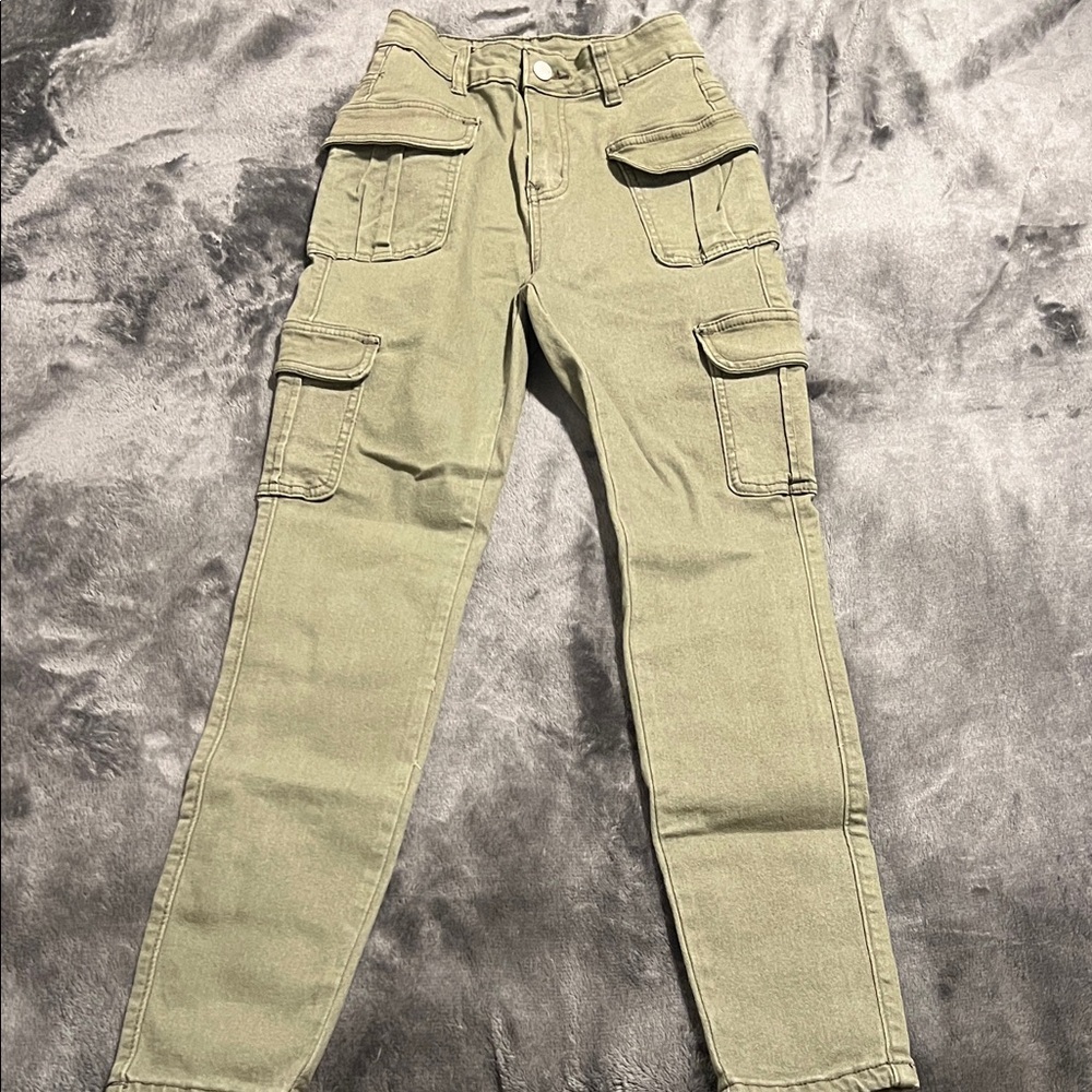 SHEIN Olive Green Pants